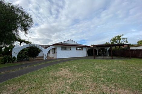 Photo of property in 3 Tatua Place, Conifer Grove, Takanini, 2112