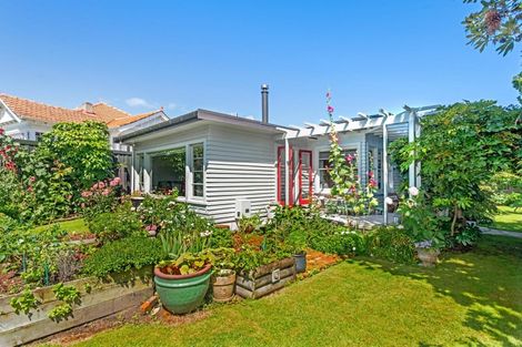 Photo of property in 71 Stout Street, Whataupoko, Gisborne, 4010