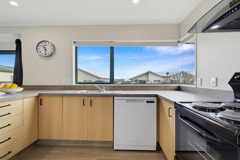 Photo of property in 17 Mansfield Road, Owhata, Rotorua, 3010