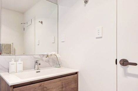 Photo of property in 17 Tokarewa Close, Mount Wellington, Auckland, 1062
