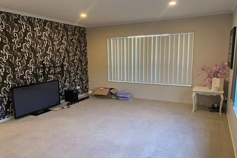 Photo of property in 26 Baltersan Drive, Flat Bush, Auckland, 2016