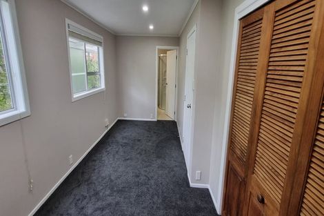 Photo of property in 124 Browns Bay Road, Rothesay Bay, Auckland, 0630