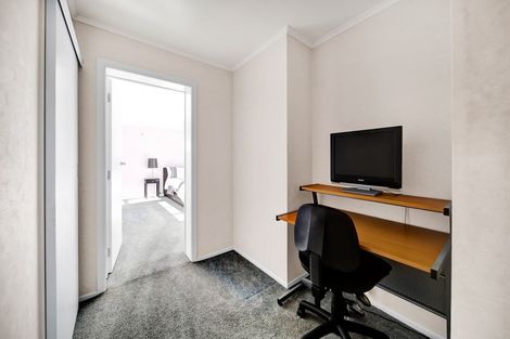 Photo of property in 9 Kennedy Place, Merrilands, New Plymouth, 4312