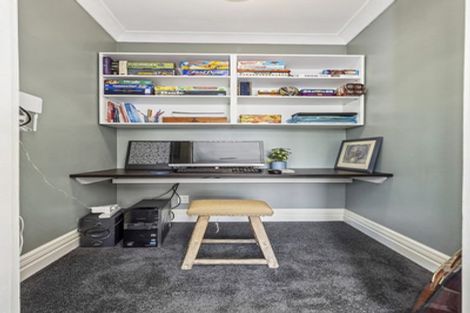 Photo of property in 8 Plymouth Street, Karori, Wellington, 6012