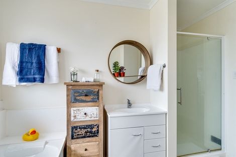 Photo of property in 6b Windsor Terrace, Taradale, Napier, 4112