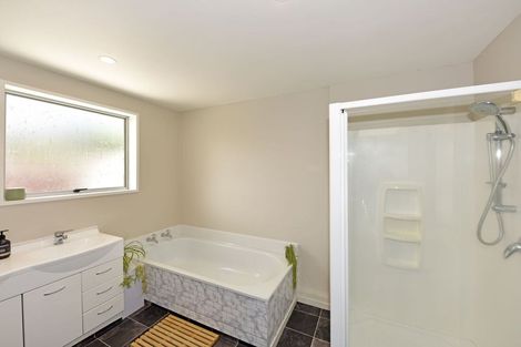 Photo of property in 8b Wyatt Place, Russley, Christchurch, 8042