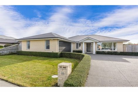 Photo of property in 35 Mariposa Crescent, Aidanfield, Christchurch, 8025
