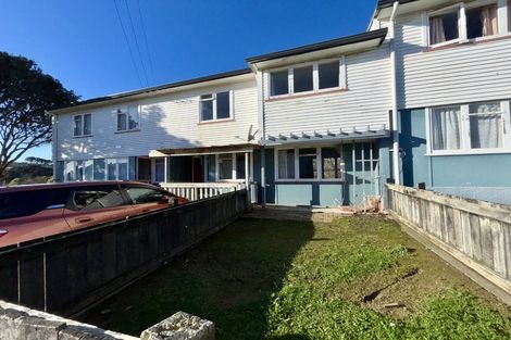 Photo of property in 27-33 Cheshire Street, Cannons Creek, Porirua, 5024