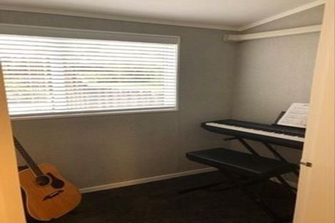 Photo of property in 60a Viewmont Drive, Harbour View, Lower Hutt, 5010