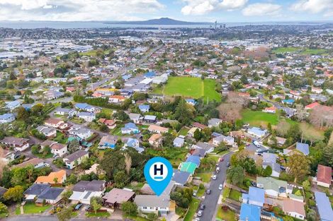 Photo of property in 14 Camelot Place, Glenfield, Auckland, 0629