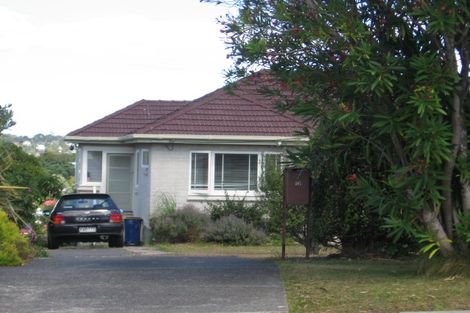 Photo of property in 1/14 Knights Road, Rothesay Bay, Auckland, 0630