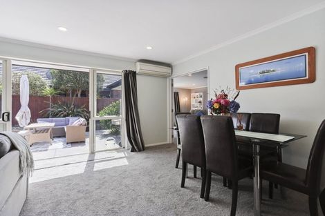 Photo of property in 1 Flaxgrove Place, Parklands, Christchurch, 8083