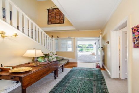 Photo of property in 14 Korau Road, Greenlane, Auckland, 1051