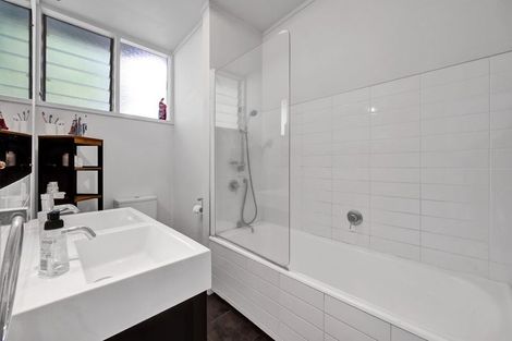 Photo of property in 59 Doralto Road, Frankleigh Park, New Plymouth, 4310