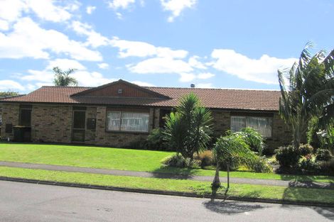 Photo of property in 32 Vivian Wilson Drive, Eastern Beach, Auckland, 2012