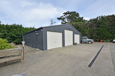 Photo of property in 42 Ferry Road, West Plains, Invercargill, 9879