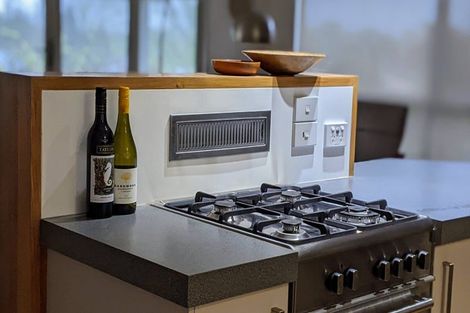 Photo of property in 61 Seddon Crescent, Whataupoko, Gisborne, 4010