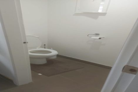 Photo of property in 452a West Coast Road, Glen Eden, Auckland, 0602