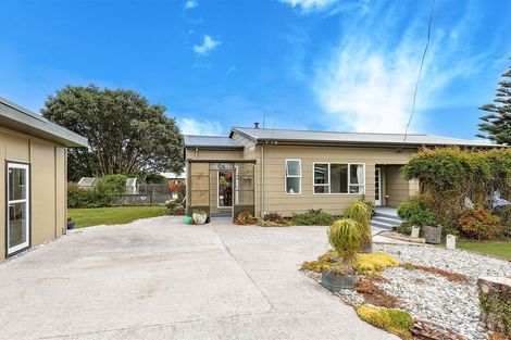 Photo of property in 12 Corbett Street, Hector, 7822