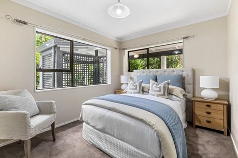 Photo of property in 557 Beach Road, Murrays Bay, Auckland, 0630