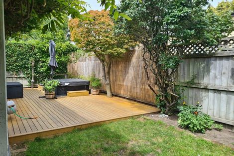 Photo of property in 81 Caledonian Road, St Albans, Christchurch, 8014