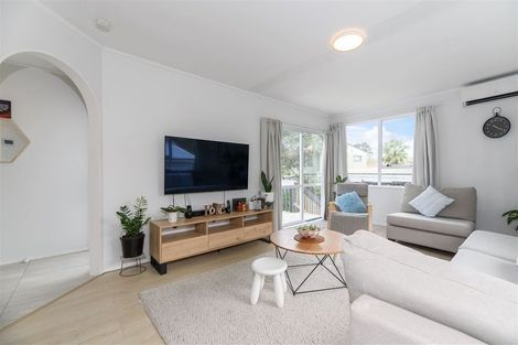 Photo of property in 48 Borich Road, Sunnyvale, Auckland, 0612