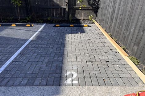 Photo of property in 1/39 Graham Avenue, Te Atatu Peninsula, Auckland, 0610