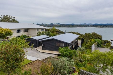 Photo of property in 88 Doves Bay Road, Kerikeri, 0294