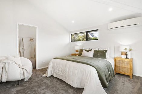 Photo of property in 5 Island Bay Road, Beach Haven, Auckland, 0626