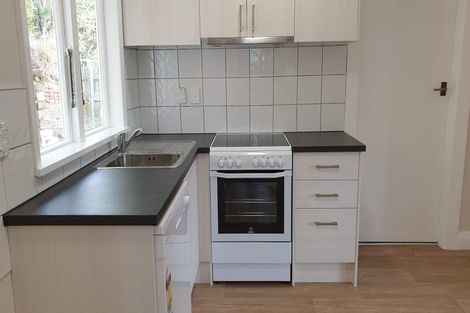 Photo of property in 76 Para Street, Miramar, Wellington, 6022