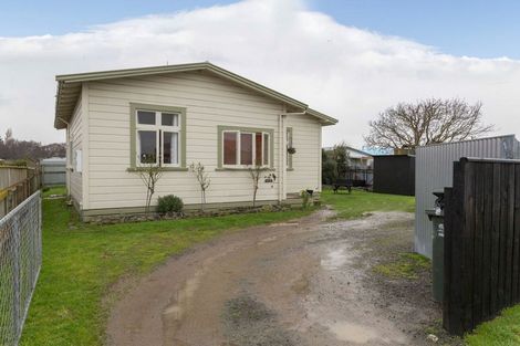 Photo of property in 21a Burns Street, Dannevirke, 4930