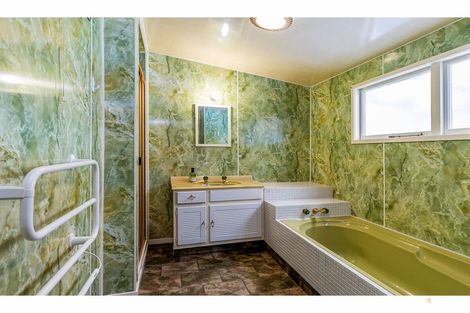 Photo of property in 42 Campbell Street, Geraldine, 7930