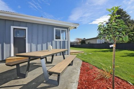 Photo of property in 220 Warwick Road, Mayfair, Hastings, 4122