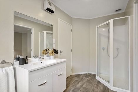 Photo of property in 116a Archers Road, Glenfield, Auckland, 0629