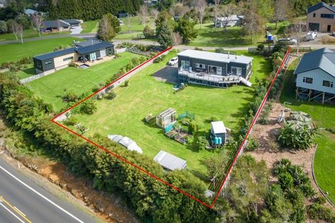 Photo of property in 6 Aldermen Lane, Tairua, 3579