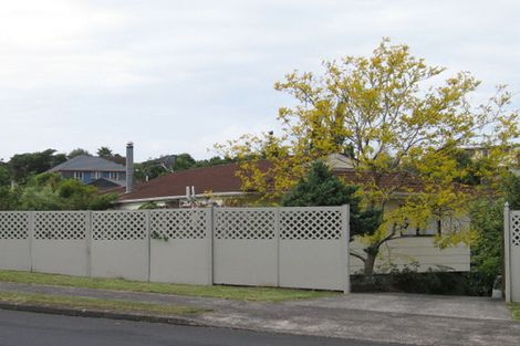 Photo of property in 38 Marina View Drive, West Harbour, Auckland, 0618
