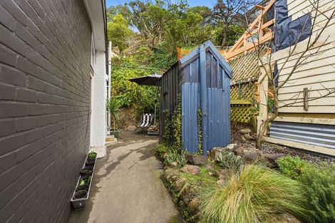 Photo of property in 47 Hawkhurst Road, Lyttelton, 8082