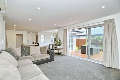 Photo of property in 5 Vittoria Lane, Pegasus, 7612