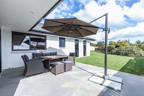 Photo of property in 16 Clifford Close, Leamington, Cambridge, 3432