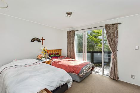 Photo of property in 1/612 Beach Road, Browns Bay, Auckland, 0630