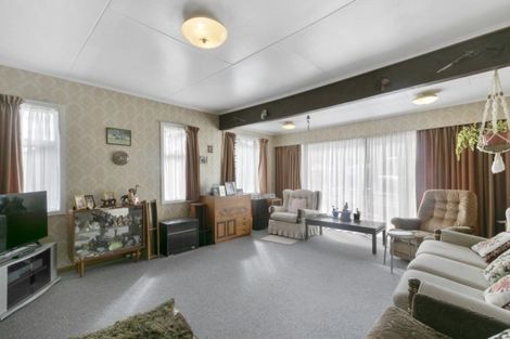 Photo of property in 34 Peel Place, Wainuiomata, Lower Hutt, 5014