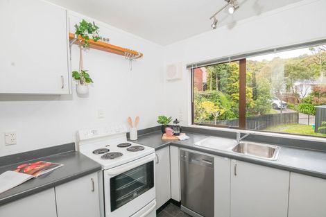 Photo of property in 43 Montgomery Avenue, Karori, Wellington, 6012