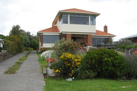 Photo of property in 47 Kiwi Esplanade, Mangere Bridge, Auckland, 2022