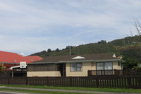 Photo of property in 6 Chapman Place, Fairy Springs, Rotorua, 3015