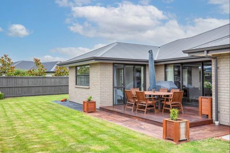 Photo of property in 11 Crampton Close, Kaiapoi, 7630