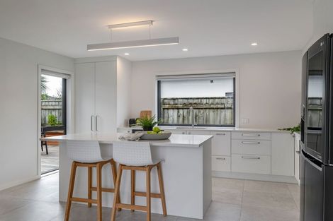Photo of property in 19a Rosalie Terrace, Kelvin Grove, Palmerston North, 4414
