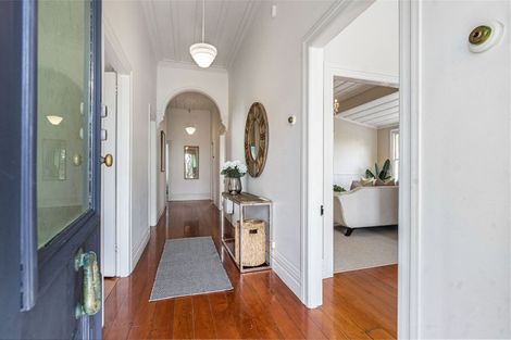 Photo of property in 3 Turnbull Road, Narrow Neck, Auckland, 0624