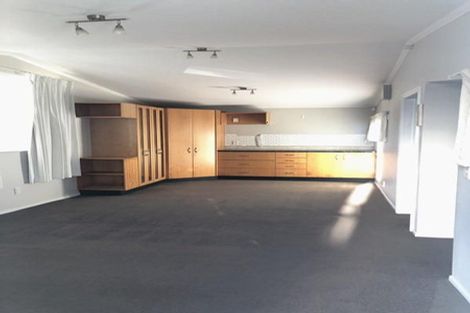 Photo of property in 1 Viola Place, Papakura, 2110