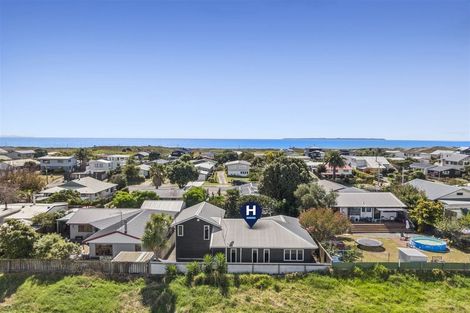 Photo of property in 42b Simpson Road, Papamoa Beach, Papamoa, 3118