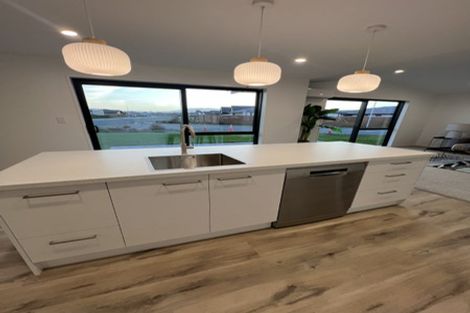 Photo of property in 61 Hilton Drive, Amberley, 7410